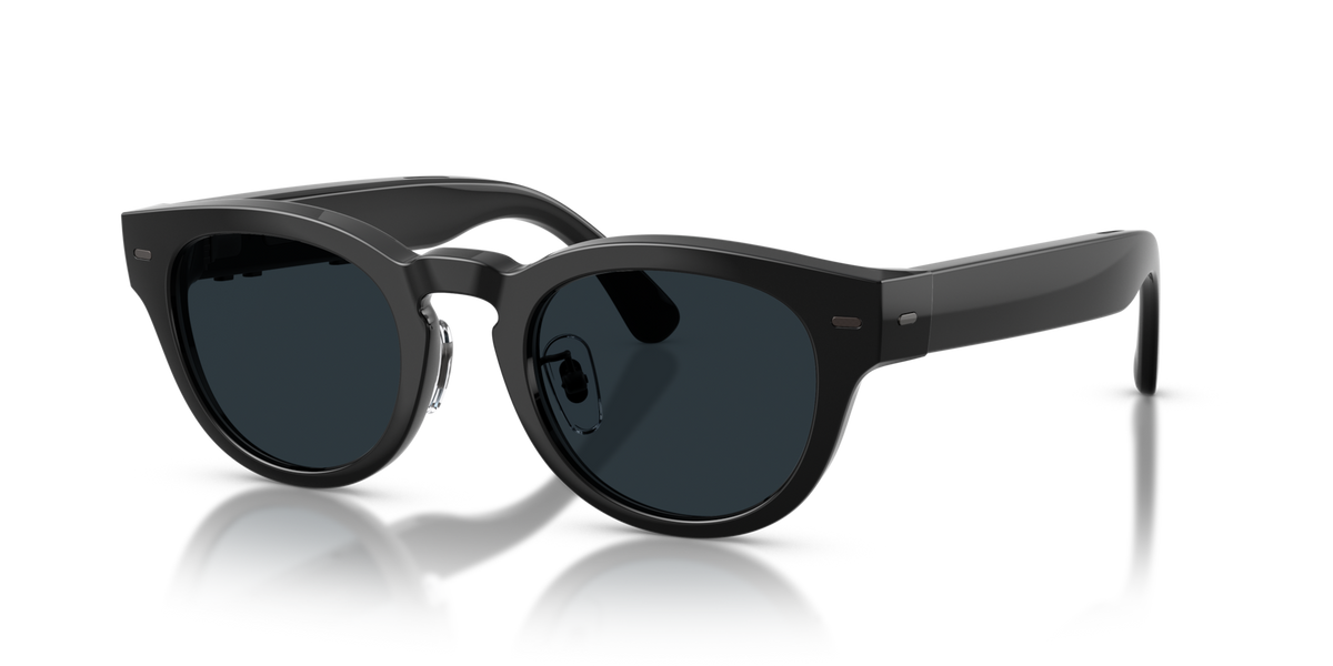 Nuance Audio Plus Panthos 48 hearing glasses in black, Transitions Clear to Grey lenses