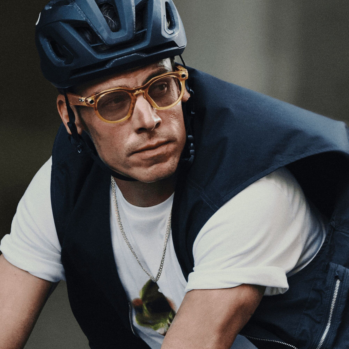Oakley Meta HSTN Light Curry / Transitions Brown — what is in the box
