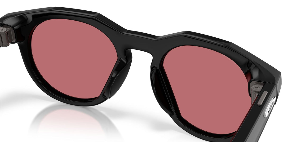 Oakley Meta HSTN Black / Prizm Dark Golf — angled right
