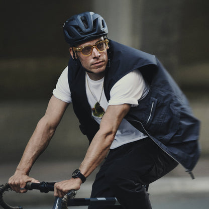 Oakley Meta HSTN — lifestyle