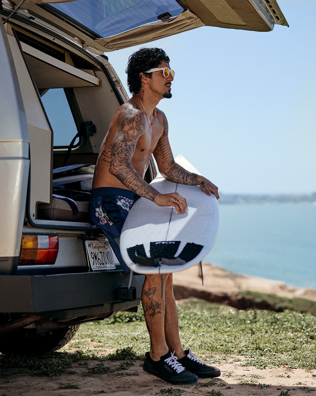 Oakley Meta HSTN — lifestyle