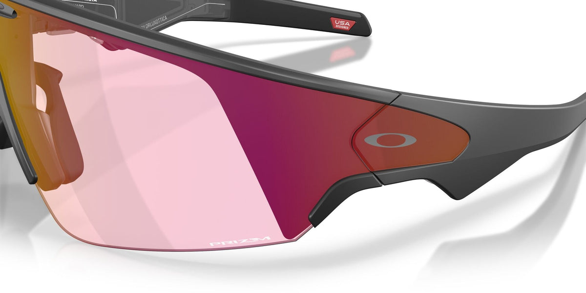 Oakley Meta Vanguard Black / Prizm Transitions Ember — angled