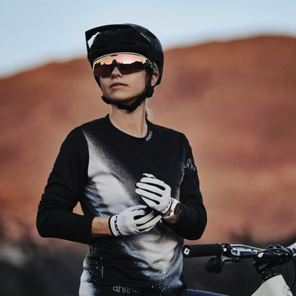 Oakley Meta Vanguard — lifestyle