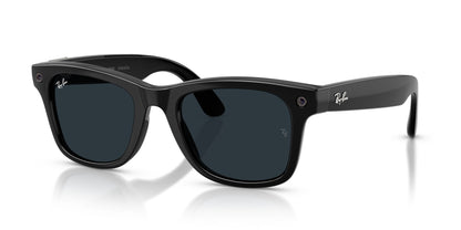 Ray-Ban Meta Wayfarer (Gen 3) Shiny Black / Transitions Grey — three-quarter, lenses activated