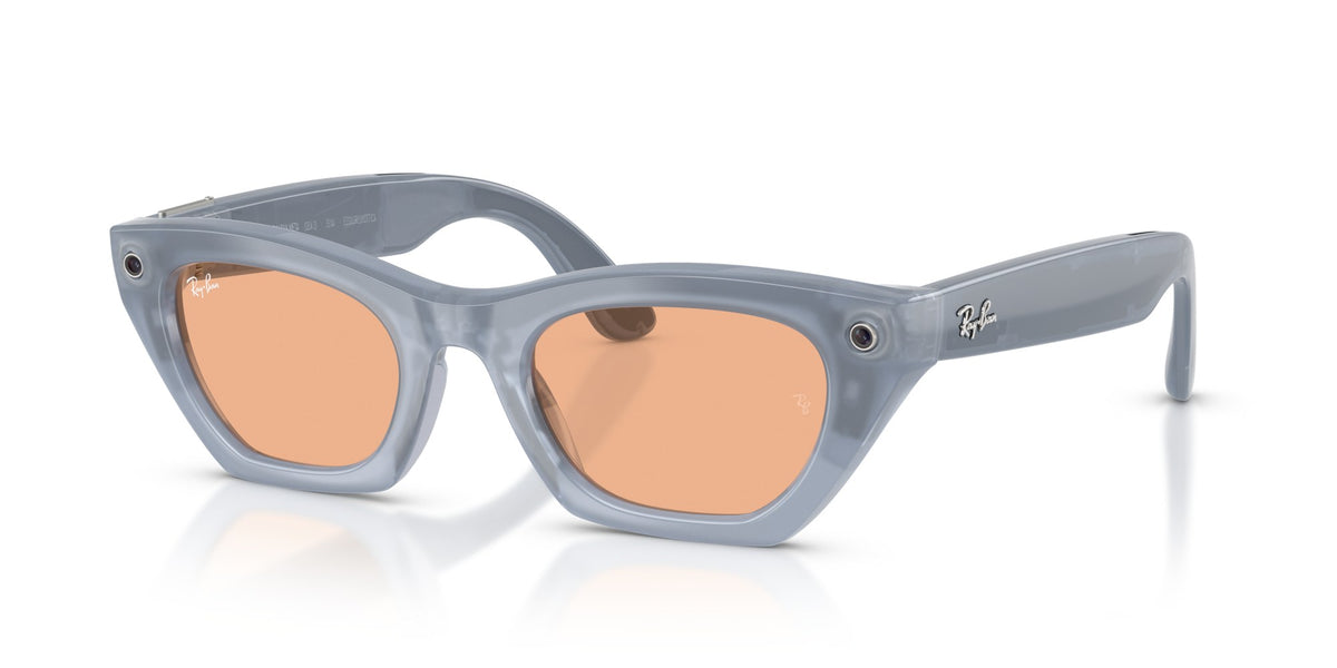 Ray-Ban Meta Zena (Gen 3) Milky Grey Lilac / Transitions Copper — three-quarter, lenses activated